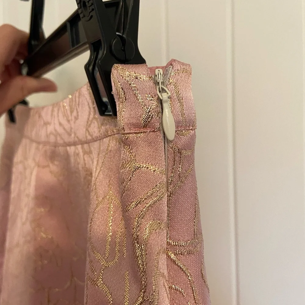 EUC | Disney Store girl’s pink gold floral outline Princess Belle skirt 11/12‎